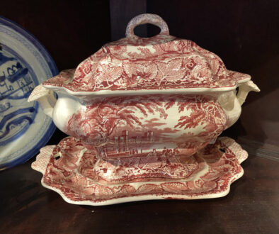 transferware with lid transferware with lid