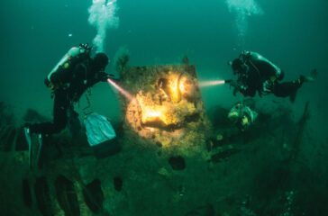 wreck-diving